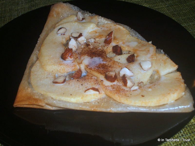 Tarte en feuilles de brick aux pommes et au lait sucré