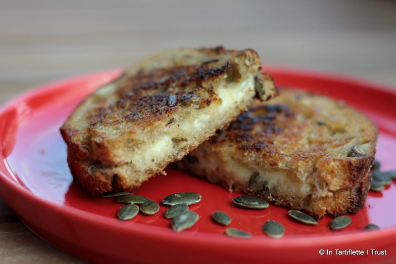 Croque-monsieur à l'emmental crème graines de courge